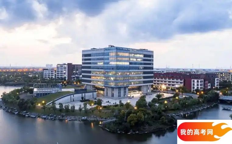 想上华东理工大学？2024 各省分数线在此，看看你能冲击哪些专业(图2)