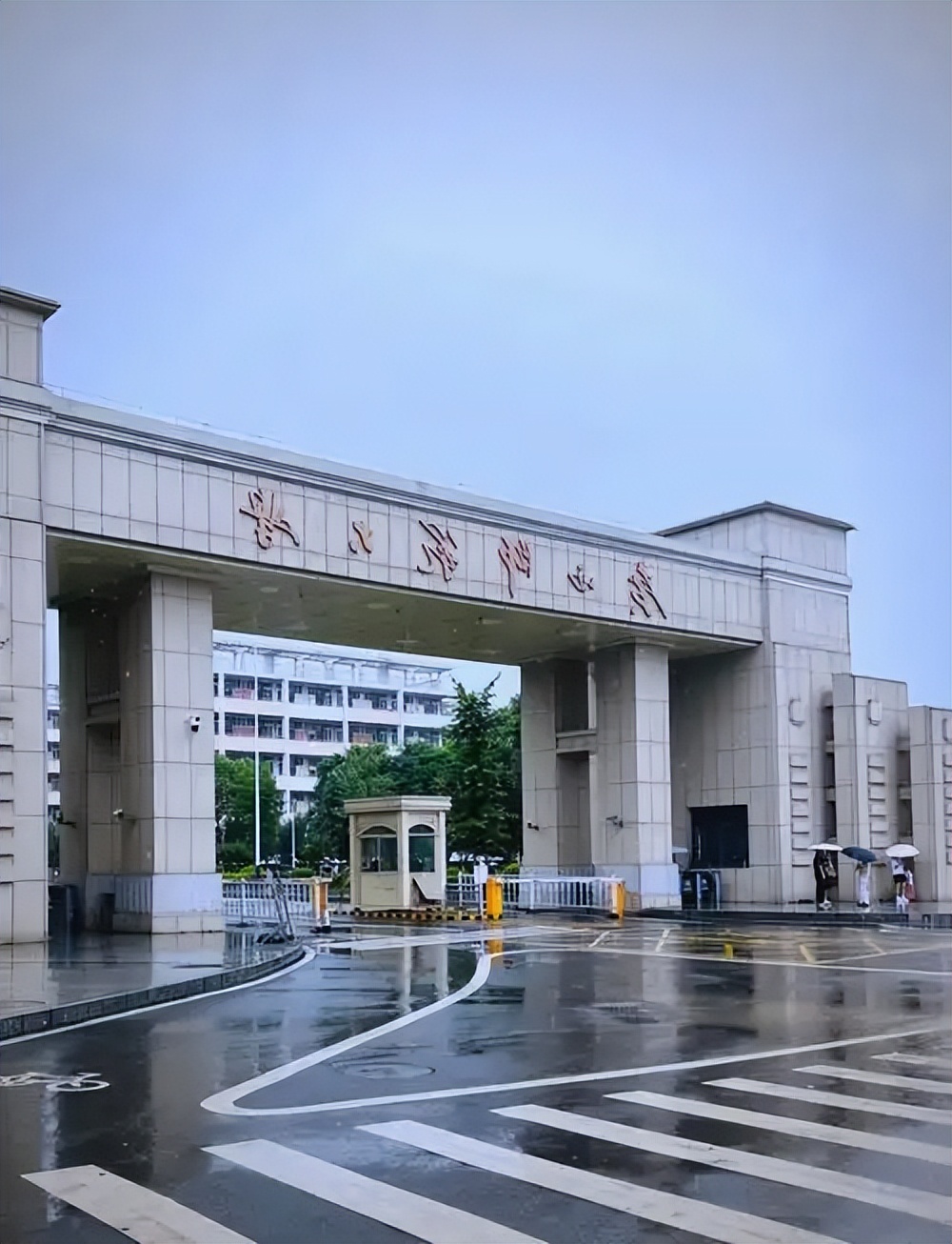 2026 广西高考 398 分能上哪些本科大学？附历史类 /