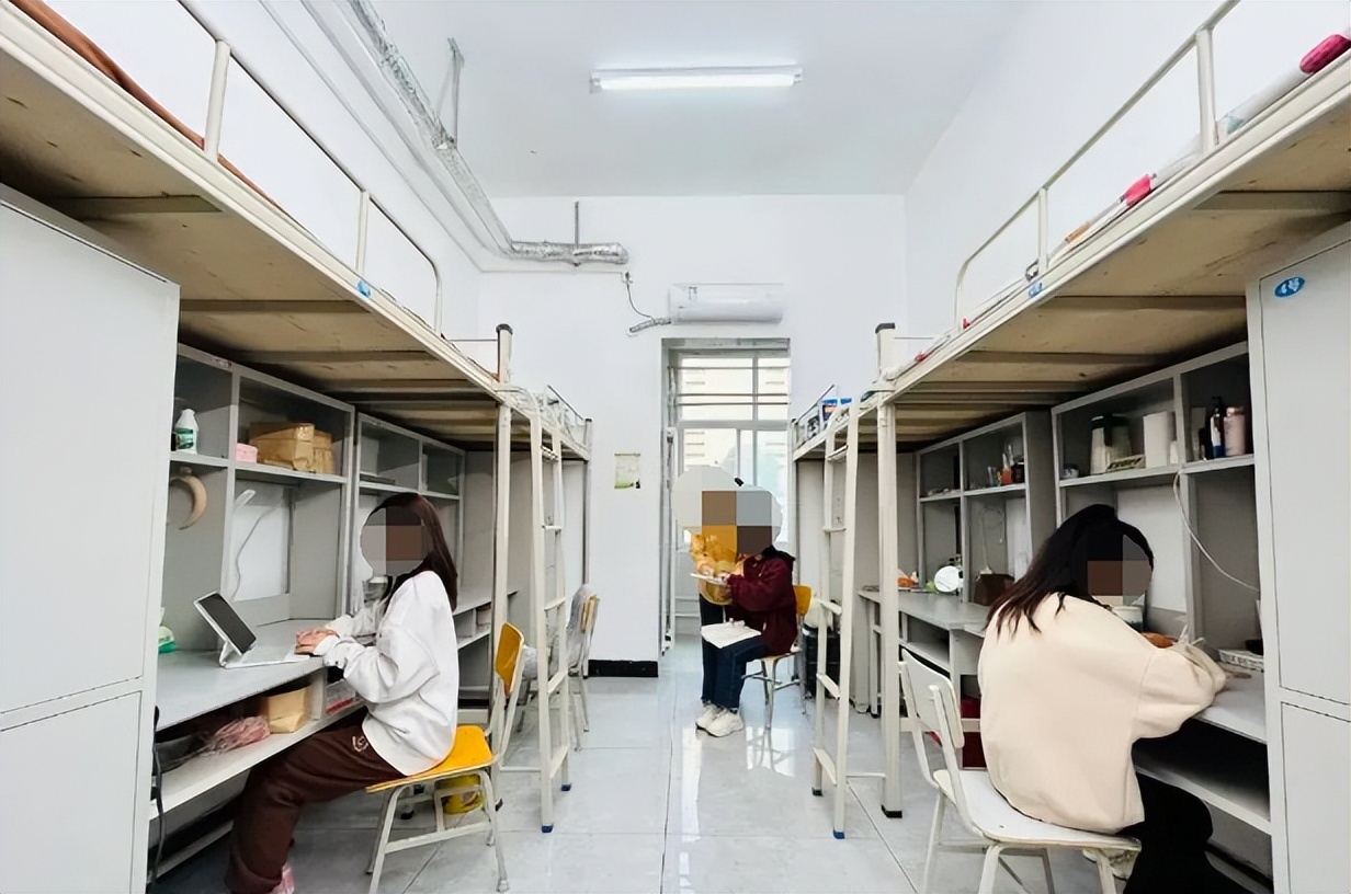 宝鸡职业技术学院宿舍条件怎么样？空调配置 + 房型费用 + 实景图片(图3)