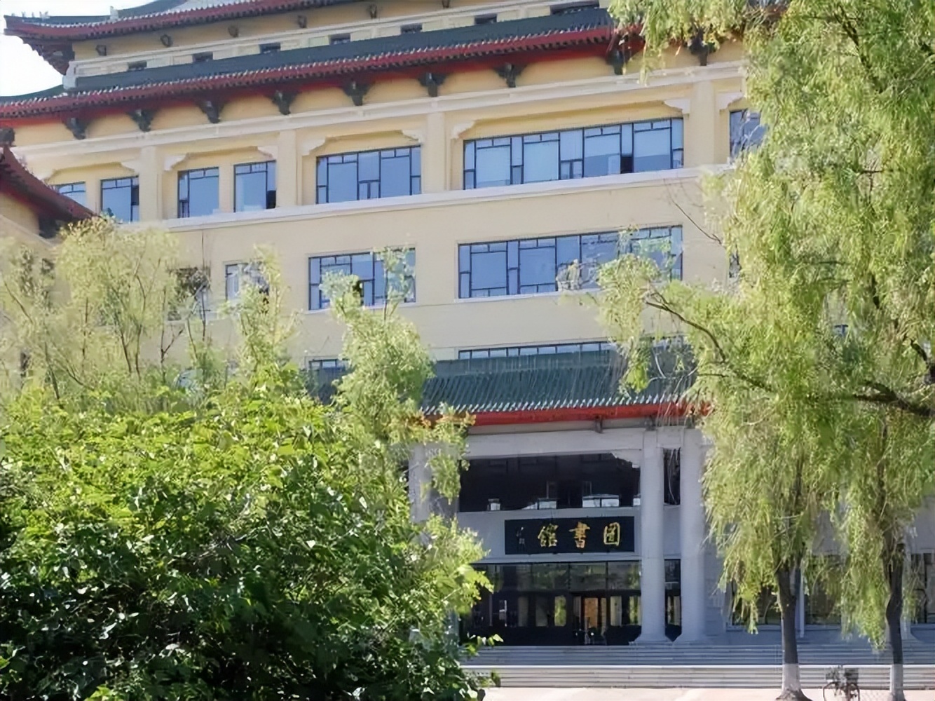 2025年二本最吃香的大学有哪些？附全国二本大学排名榜单(图2)