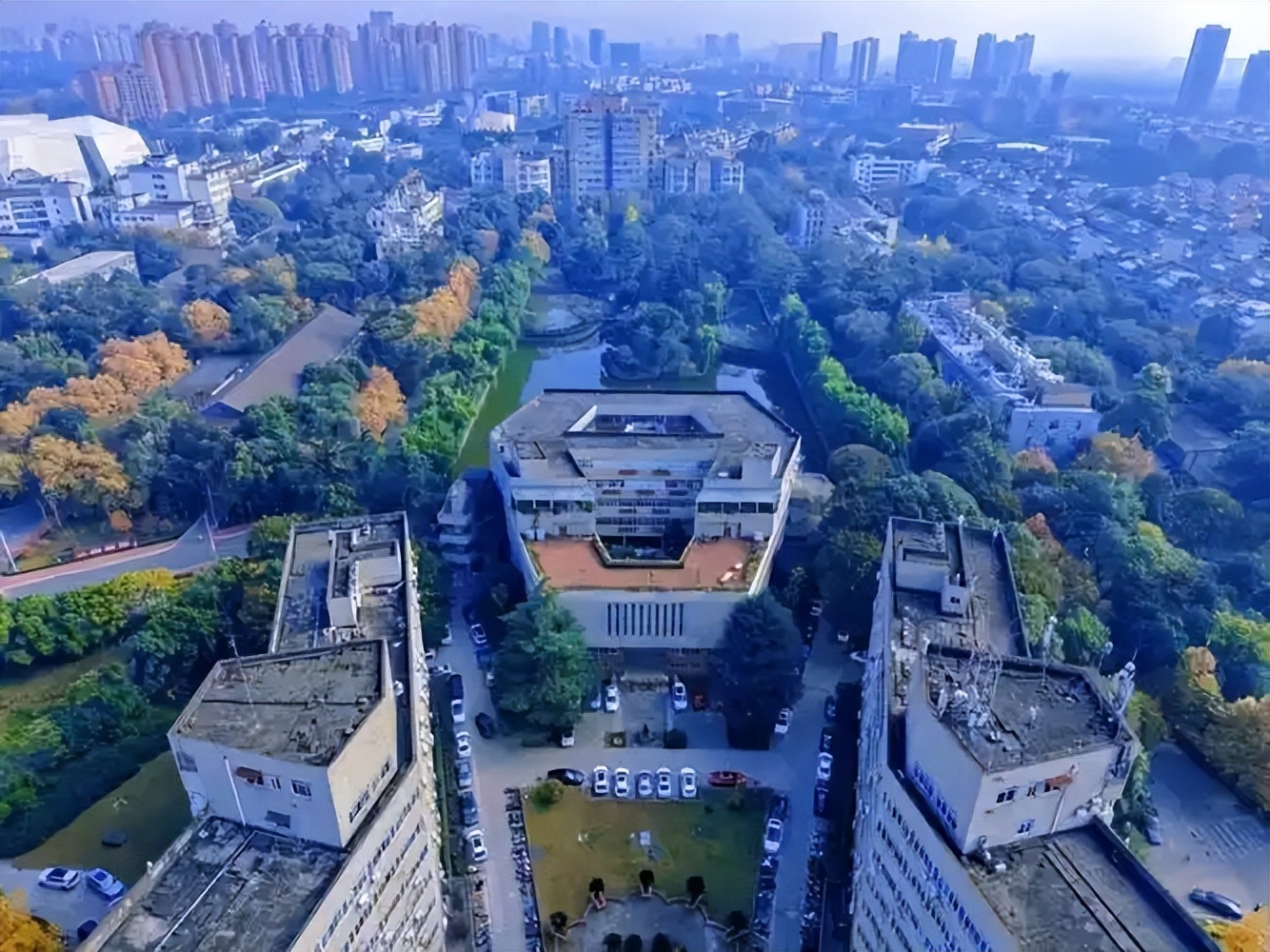 四川最好的二本大学排名！含前十名大学分数线(图1)