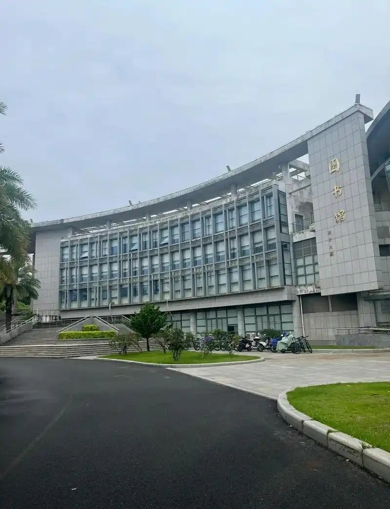 2026福建高考生必看：公办二本院校排名及分数线