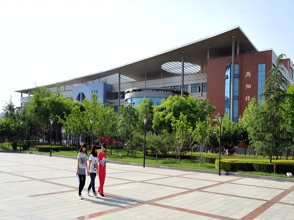 2026河北公办二本大学名单一览表:含最新排名及分数线(图2) 2026河北公办二本大学名单一览表:含最新排名及分数线(图2)