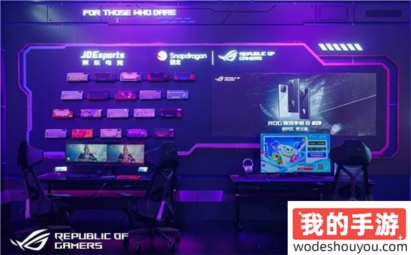 信仰神装的超强吸引力 ROG游戏手机8化身ChinaJoy吸睛神器(图4) 信仰神装的超强吸引力 ROG游戏手机8化身ChinaJoy吸睛神器