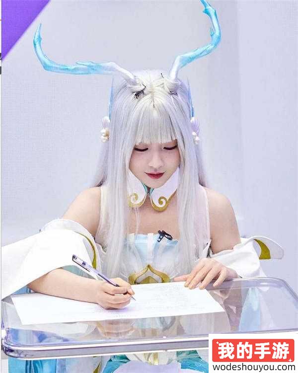 赖美云COS王者西施，气质一绝！网友：虽然好看，但是和金靖不是一个档次？