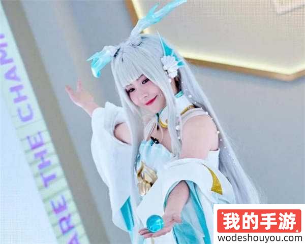 赖美云COS王者西施，气质一绝！网友：虽然好看，但是和金靖不是一个档次？