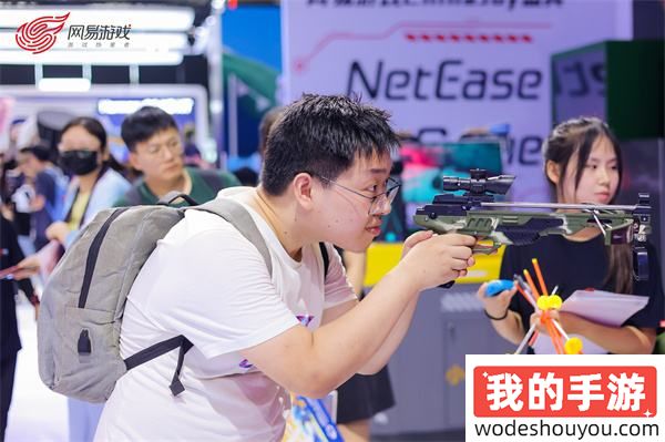《七日世界》ChinaJoy试玩报告:生存类游戏的一次全新尝试(图5) 《七日世界》ChinaJoy试玩报告:生存类游戏的一次全新尝试