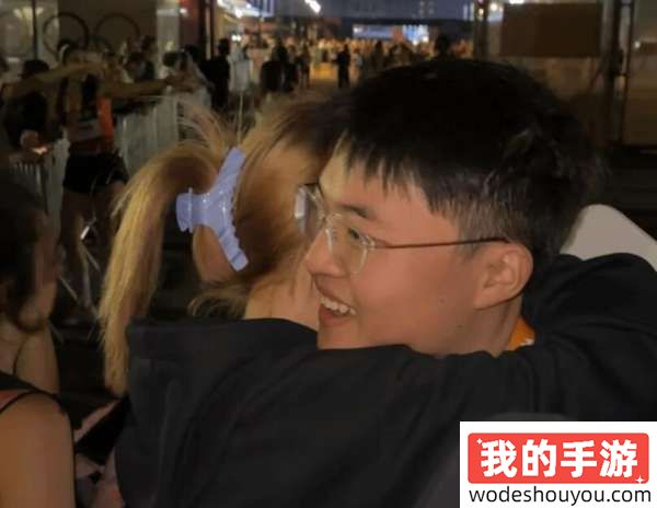 电竞选手Uzi挑战巴黎奥运会马拉松，五小时全马顺利完赛