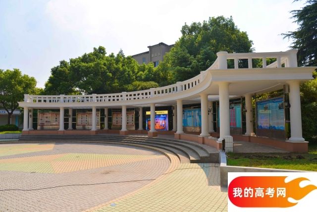 中国民用航空飞行学院2024年在山西录取分数线、对应位次（附近几年最低录取分数线及位次排名）(图1)