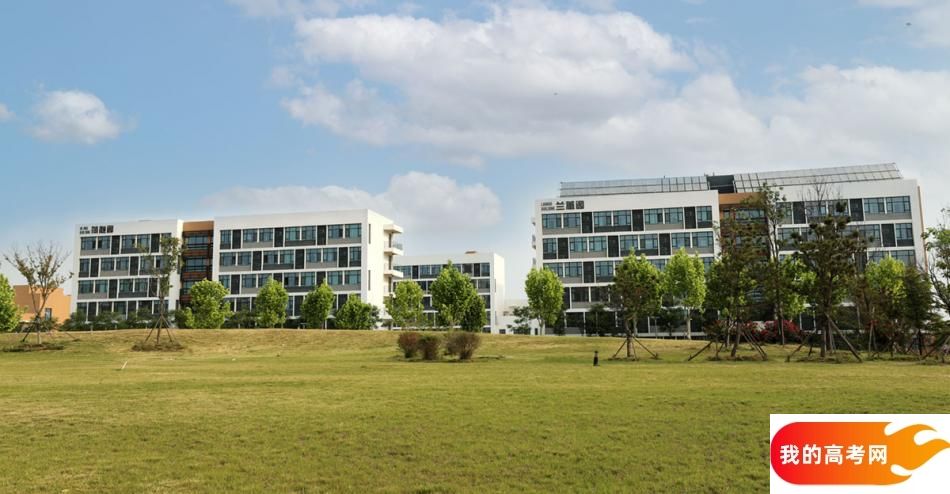 内蒙古大学创业学院2024年在江西录取分数线、对应位次（附近几年最低录取分数线及位次排名）(图1)