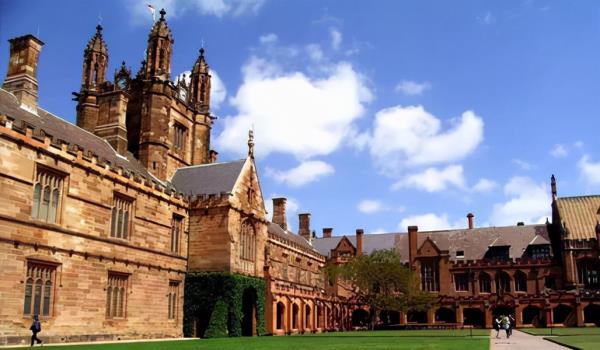 山东考生必读：中央戏剧学院2025招生计划及历年录取分数线及位次(图2)